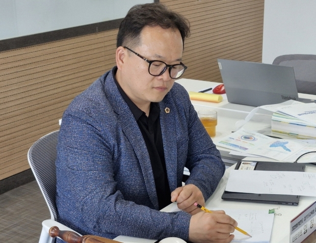 경기도의회 임창휘 의원, 경기도교육연구원 결산검사 “내부 연구역량 강화 및 타임시트 도입으로 투명성 확보해야…