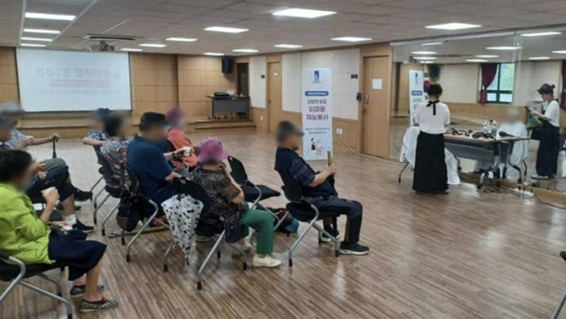 수원시 영통구 영통2동 지역사회보장협의체 '영통2동 행복미용실' 진행