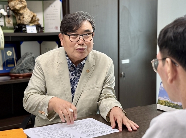 경기도의회 김진후 의원, “과적차량 드론 단속, 시범운영부터 해야”