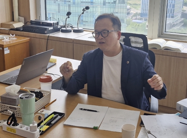경기도의회 임창휘 의원, 재생에너지 도민참여 펀드 적극 추진 주문...AI 등 첨단산업 견인 위해 전력문제 …