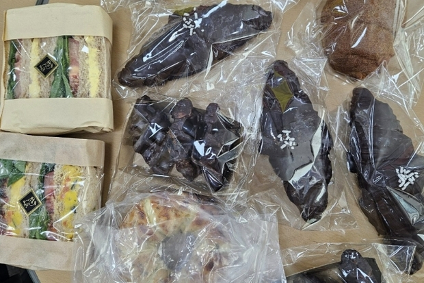 수원시 장안구 '아덴블랑제리 수원파크프라자점', 사랑의 빵 나눔