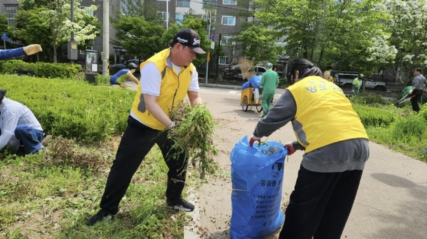 수원시 영통구 망포2동, 주민자치회와 지성공원 환경정비 추진